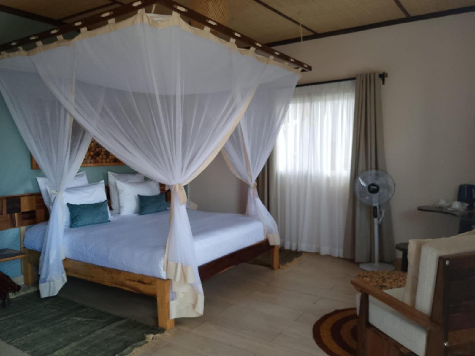 אנטסירבה Bira Hotel מראה חיצוני תמונה