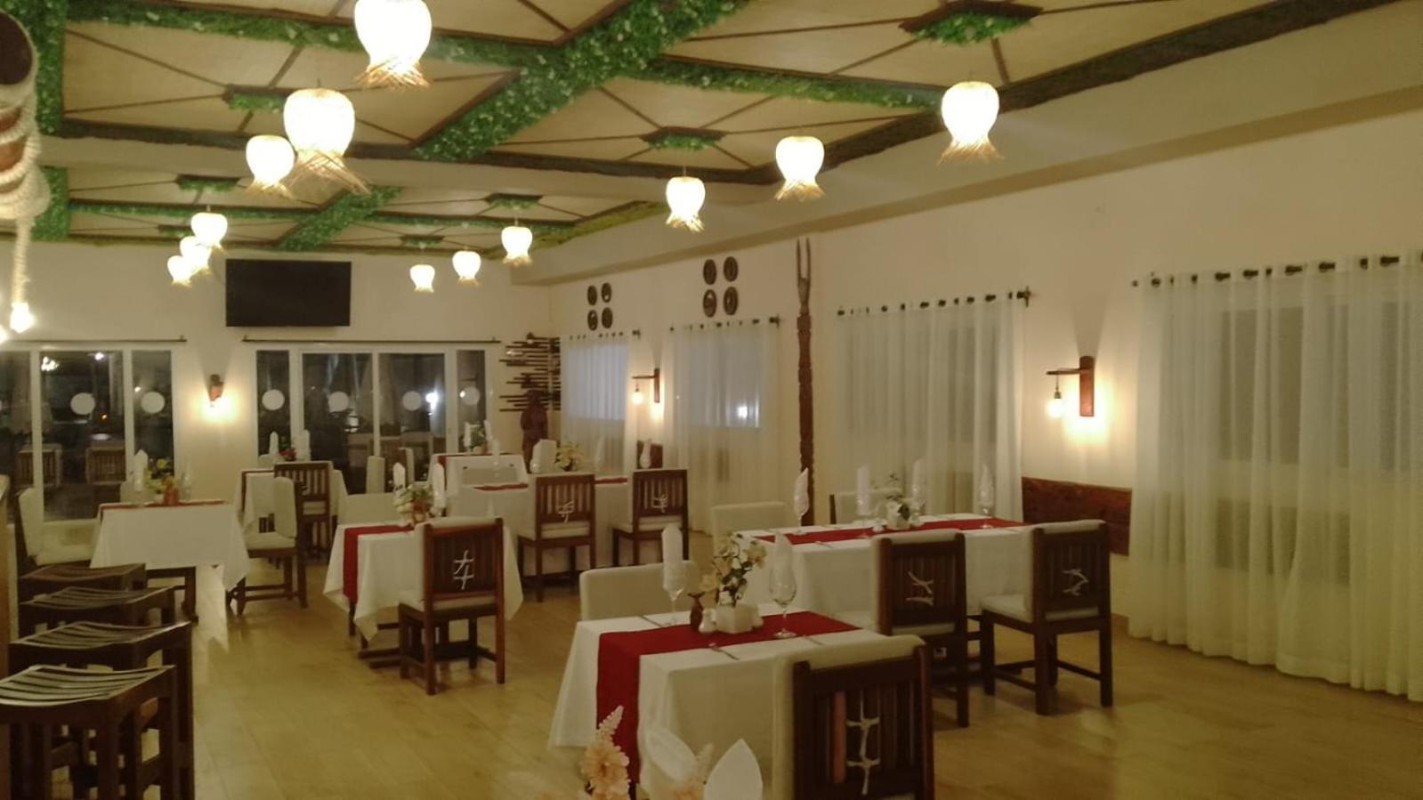 אנטסירבה Bira Hotel מראה חיצוני תמונה