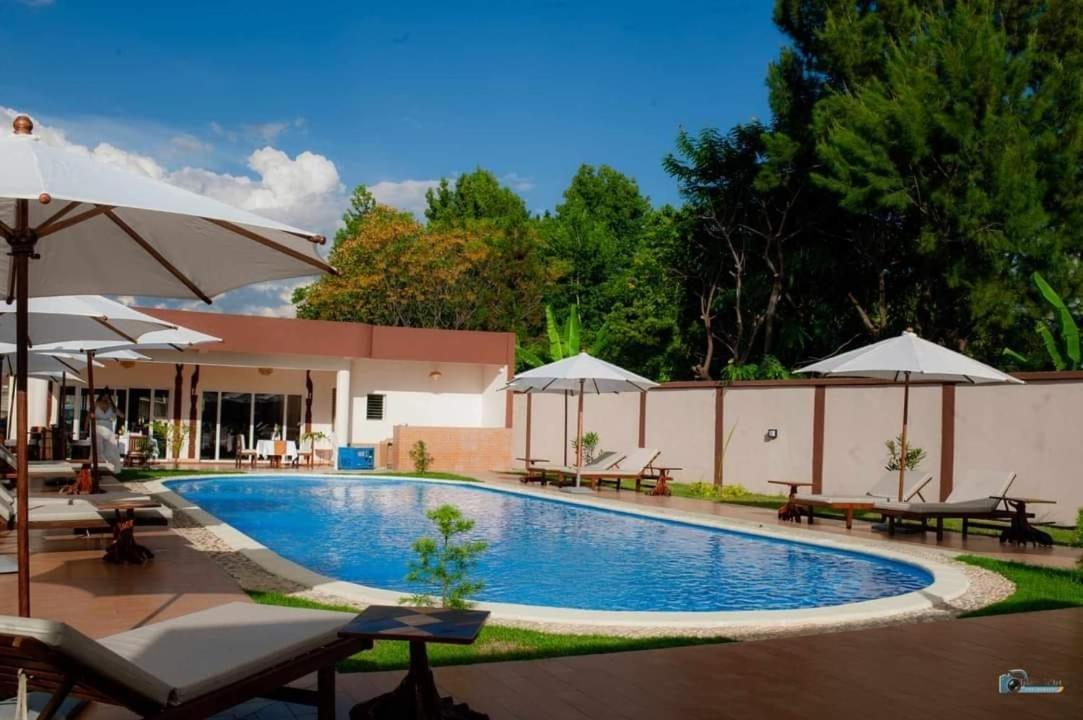 אנטסירבה Bira Hotel מראה חיצוני תמונה