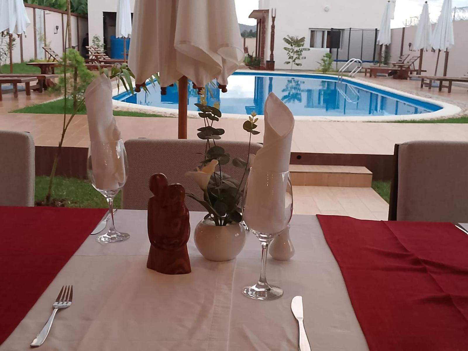 אנטסירבה Bira Hotel מראה חיצוני תמונה