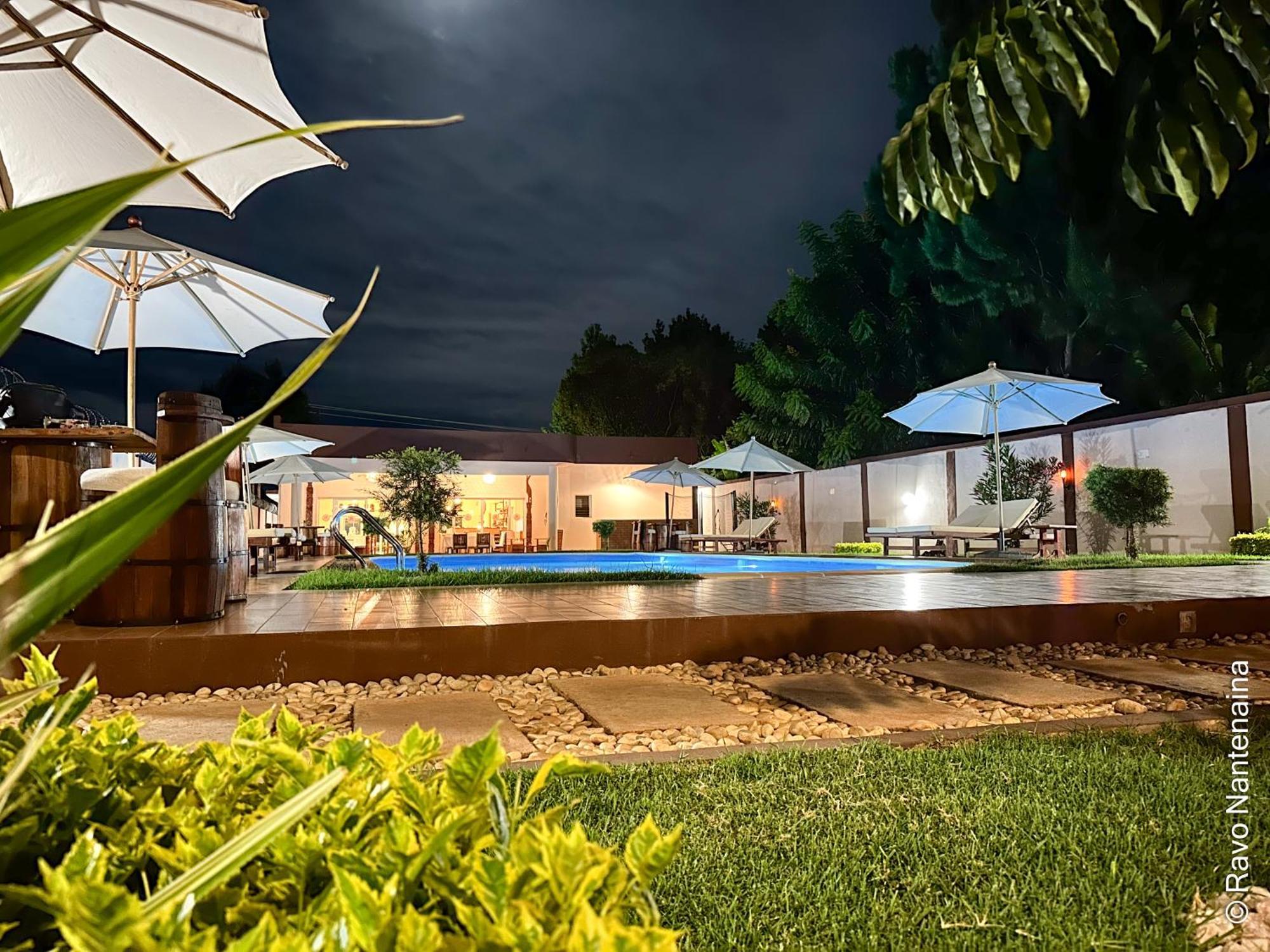 אנטסירבה Bira Hotel מראה חיצוני תמונה