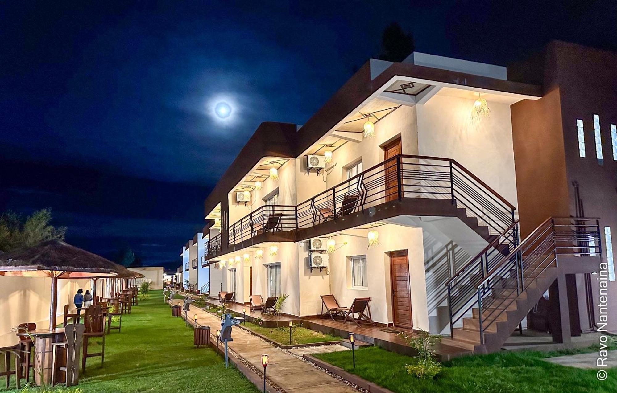 אנטסירבה Bira Hotel מראה חיצוני תמונה