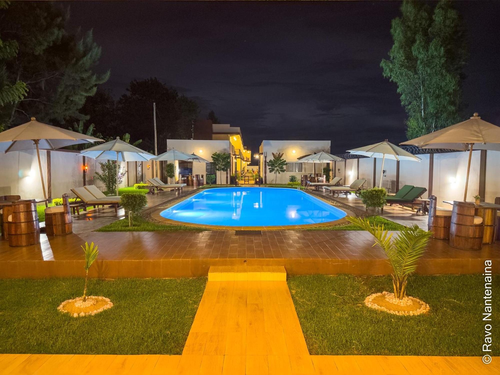 אנטסירבה Bira Hotel מראה חיצוני תמונה