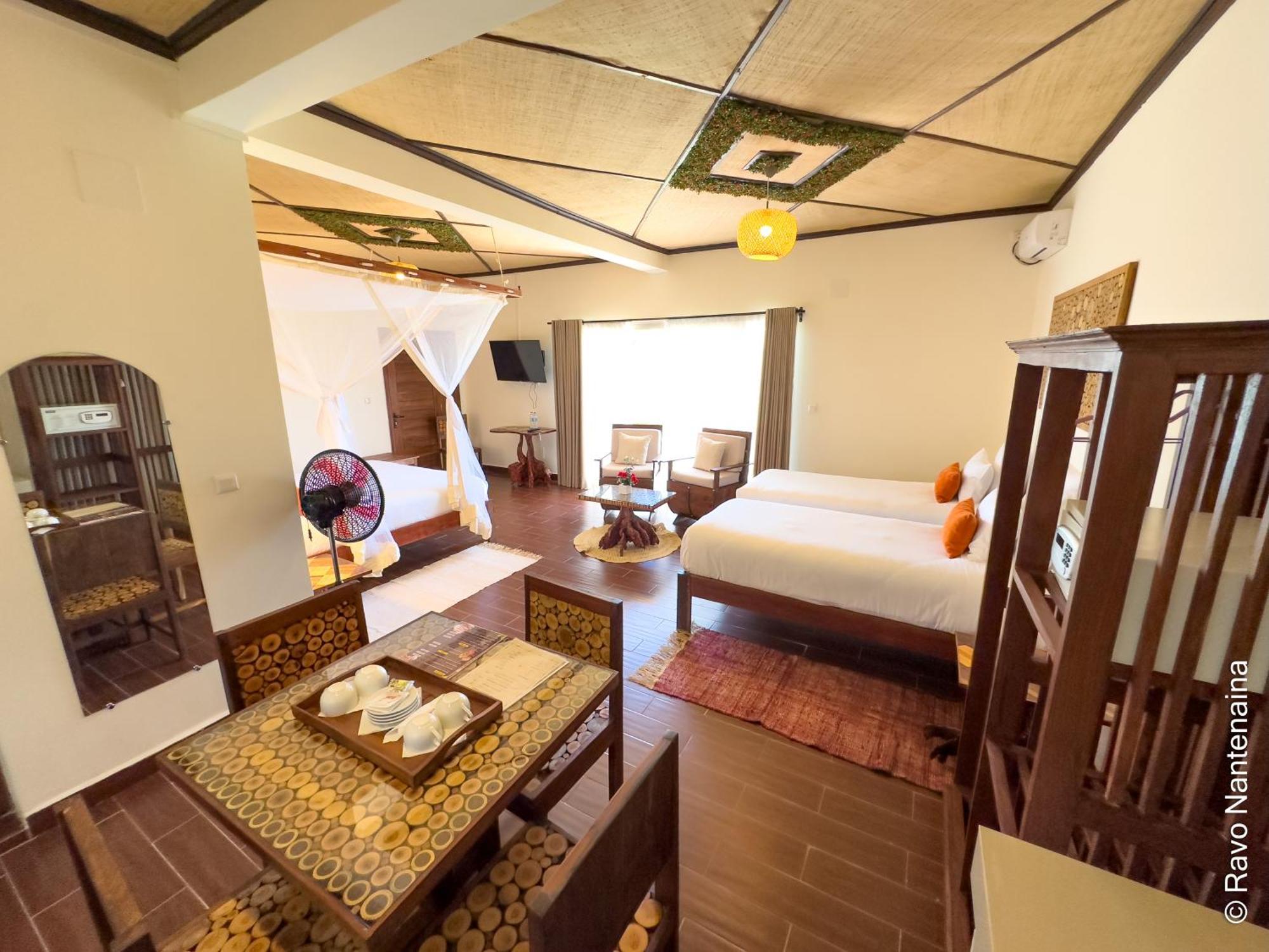 אנטסירבה Bira Hotel מראה חיצוני תמונה