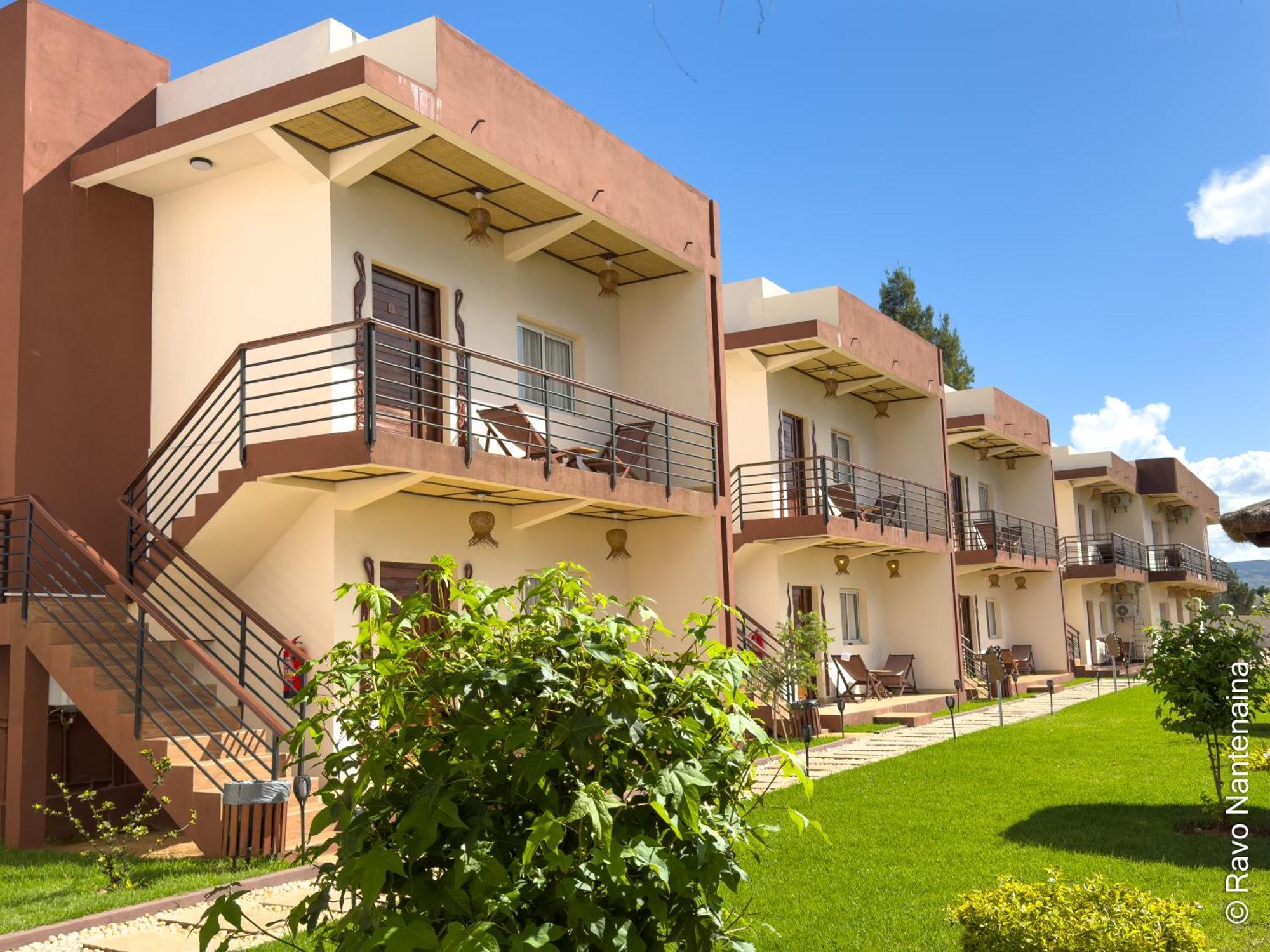 אנטסירבה Bira Hotel מראה חיצוני תמונה